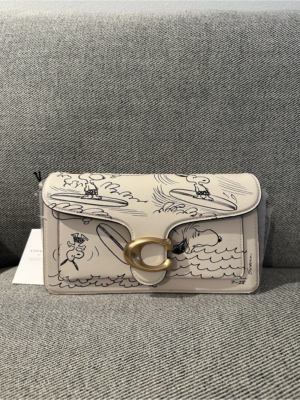 NWT Coach X Peanuts Tabby Shoulder Bag 26 With Newspaper Print  CCB04